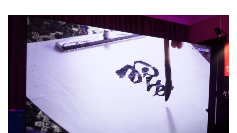 能用激光電視的抗光幕嗎？當(dāng)然是可以的【南京東宇音響】