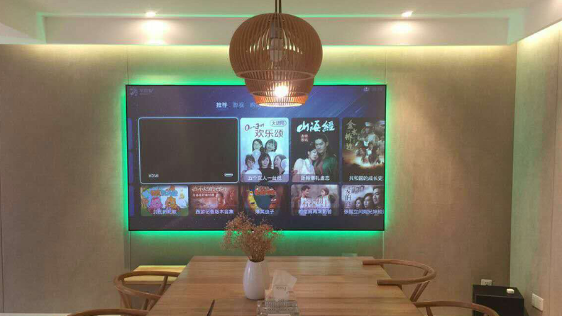 激光電視可以用普通幕布么？還是用專用幕布呢？