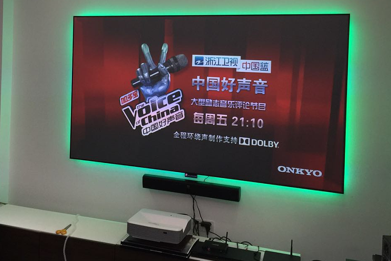 激光電視幕布太貴？
